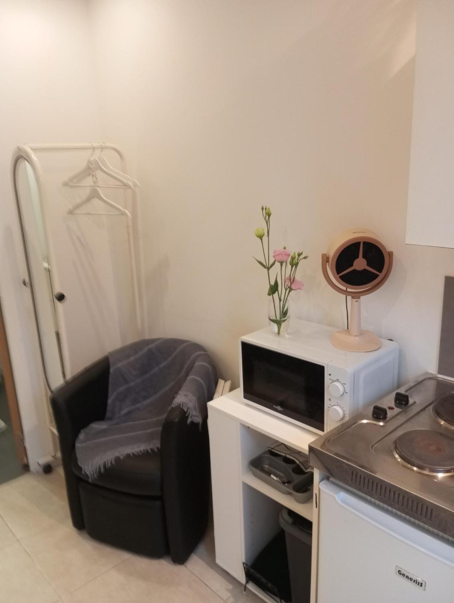 Studio De 14M2 Dans Une Maison Cagnes-sur-Mer Exterior foto